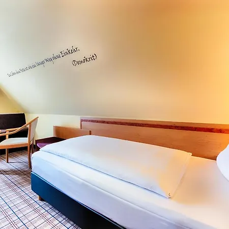 Welcome 3* Legden